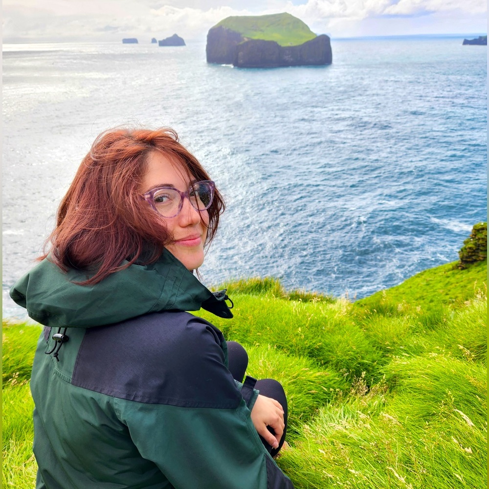 Meet your Posher, Courtney